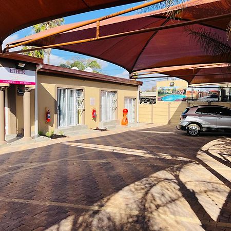 Ethen Guesthouse Polokwane Kültér fotó