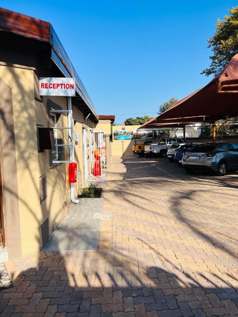 Ethen Guesthouse Polokwane Kültér fotó
